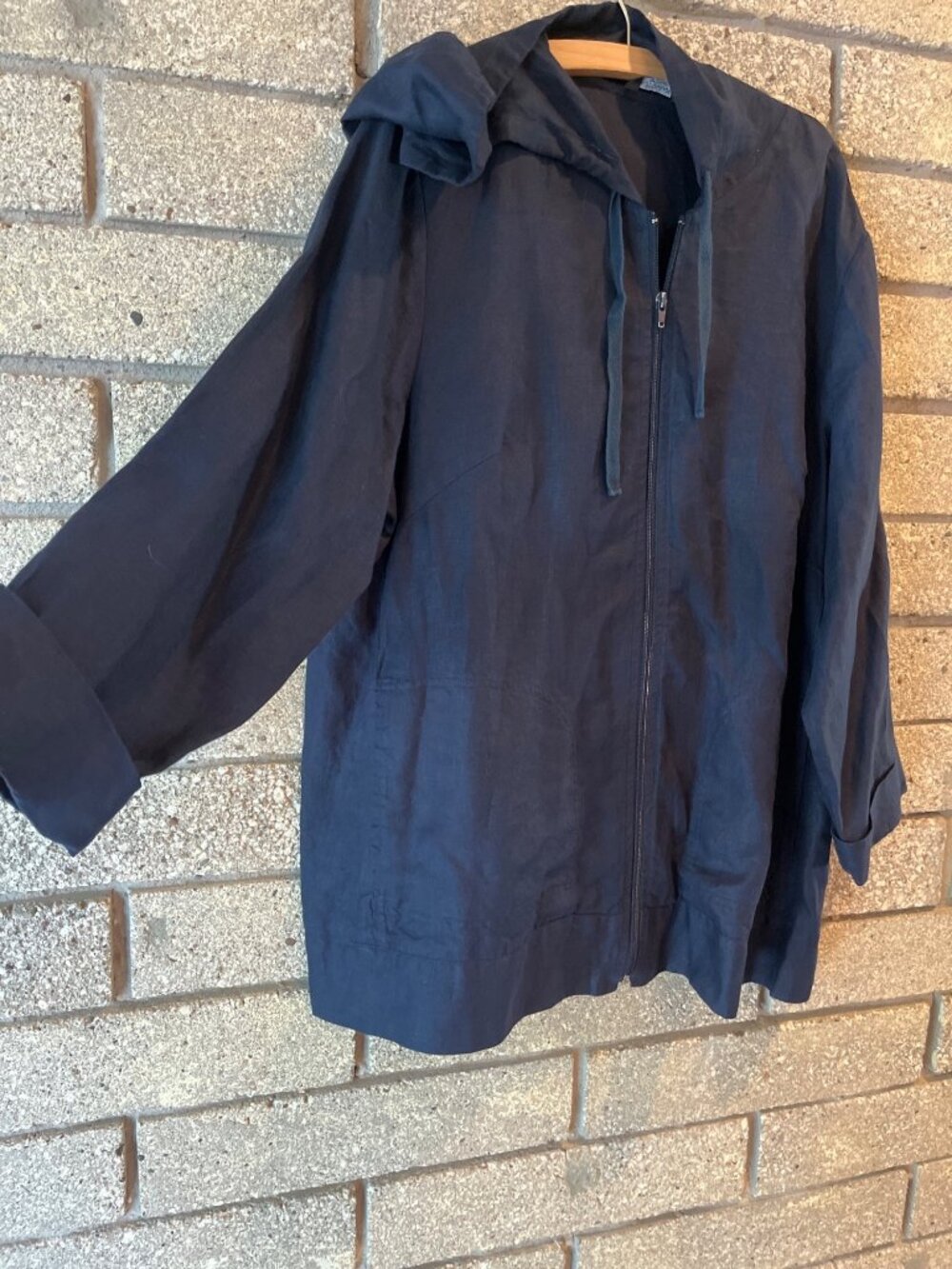 Autograph Woman Navy Blue Hooded Linen Jacket Size 1X With Front Zip Closure